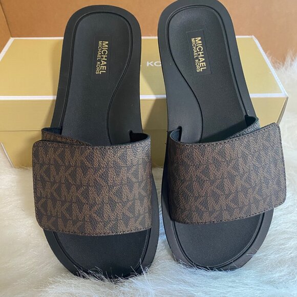 MICHAEL KORS Women's Size 8 Brown MK Signature Logo Print Wade Slide Sandals - Picture 4 of 9